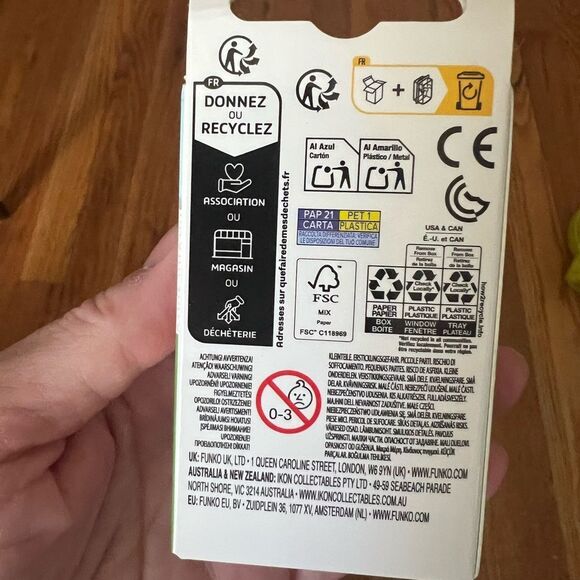 Funko Pocket Pop! Keychain: Kawaii Foodies Poké Panda - Black and White - Picture 7 of 8